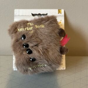 Miniso x Harry Potter Minster Book of Monsters Magnet